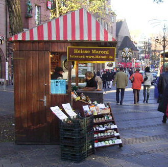 Maronistand in der Königsstraße